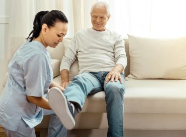 How Home Visit Physiotherapy Can Improve Your Recovery Time