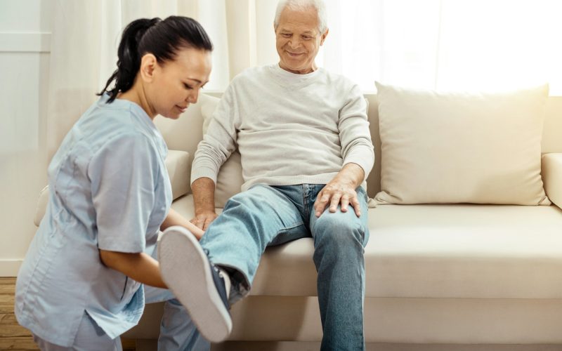 How Home Visit Physiotherapy Can Improve Your Recovery Time