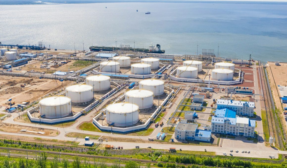 EU Sanctions Future-Proof Russian Gas Access Despite Peace Deal Prospects