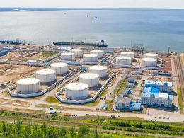 EU Sanctions Future-Proof Russian Gas Access Despite Peace Deal Prospects