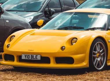 Private number plate laws