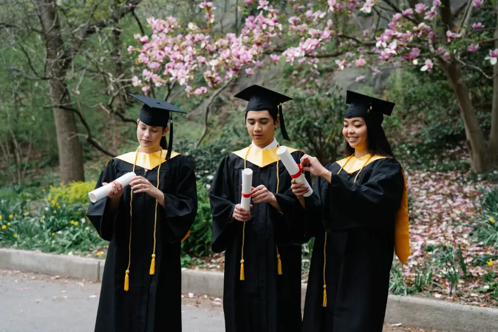 graduation outfit costs