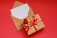 wedding gift money UK