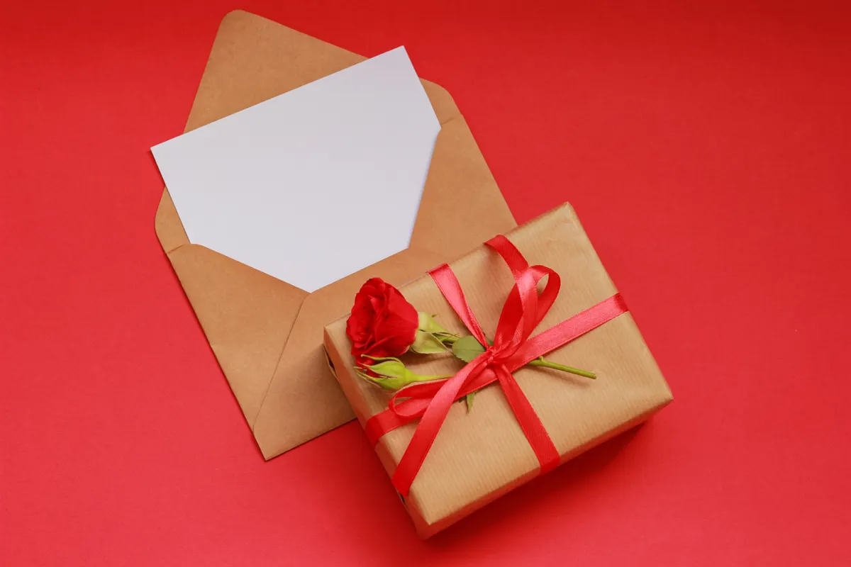 wedding gift money UK