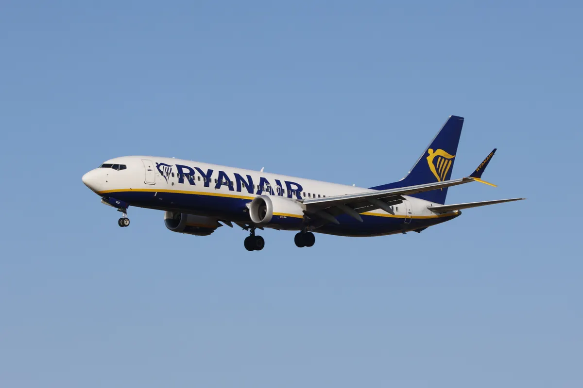 easyJet Apollo takeover